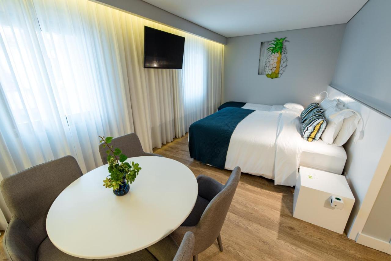 Ilha Hostel & Suites Ponta Delgada المظهر الخارجي الصورة