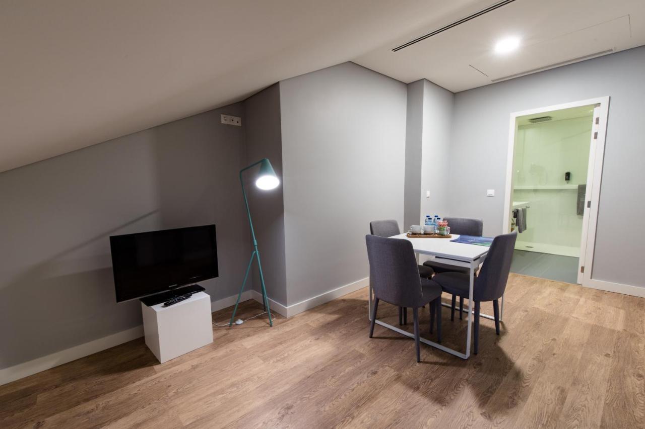 Ilha Hostel & Suites Ponta Delgada المظهر الخارجي الصورة
